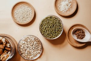 Bowls of different types of quinoa 